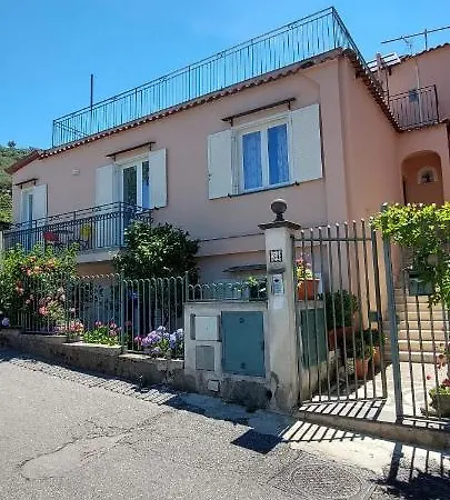 Camelia Vico Equense