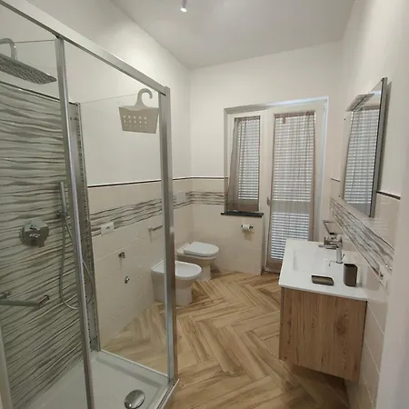 Camelia Vico Equense