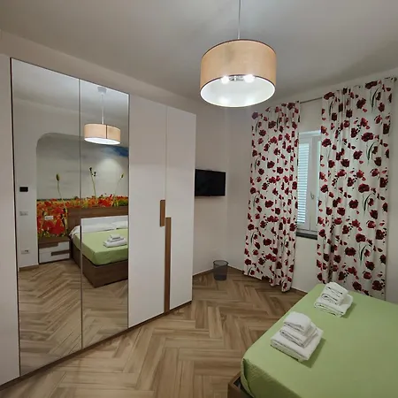 Camelia * Vico Equense